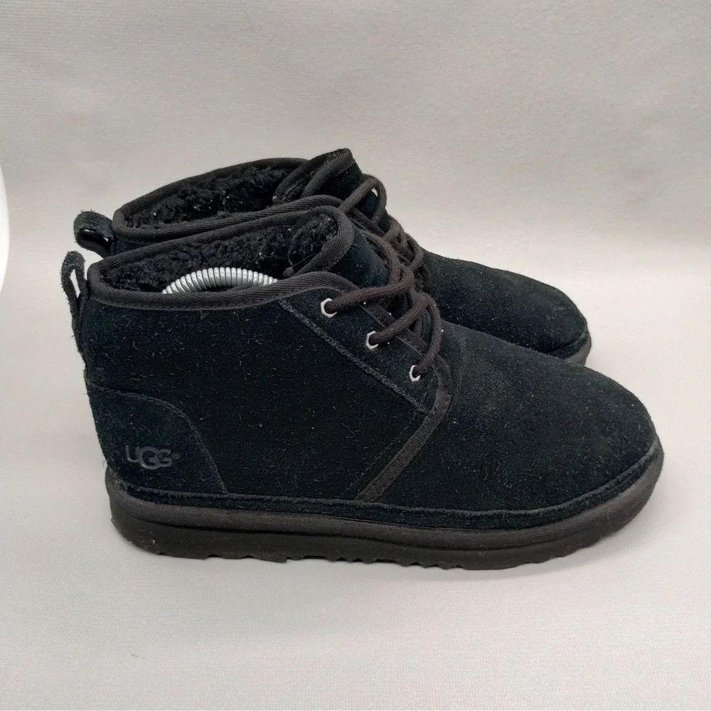 UGG Neumel Black Suede Lace Up Chukka Boots Kids Size 6 Ankle Casual Australia
